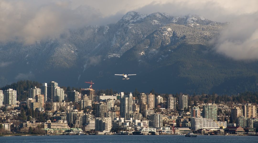 Photo Mountains, cityscape